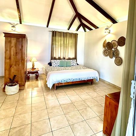 O'Coco Bungalow- Breathtaking Waterfront Views, Endless Memories Paea Luaran gambar